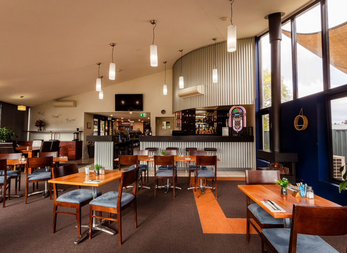Food & Drinks 4, Station Motel Parkes, Parkes