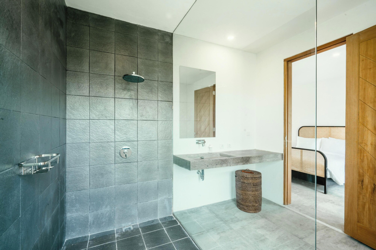 Bathroom 4