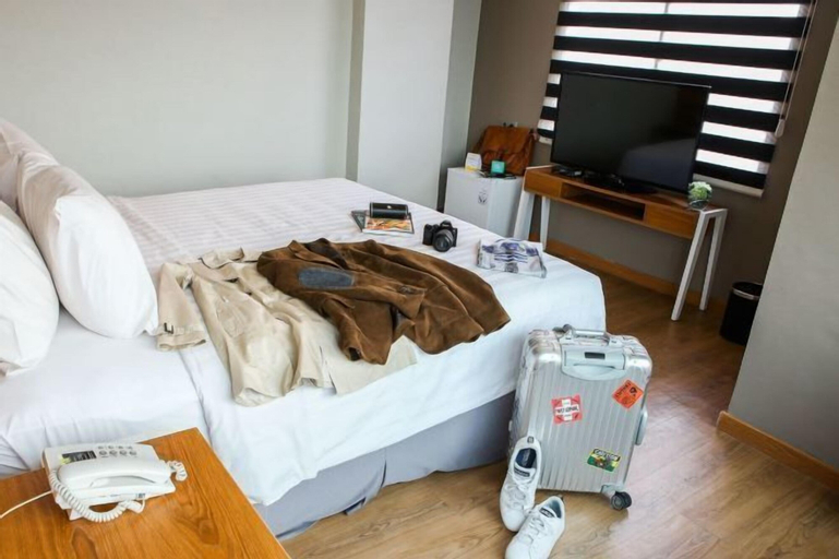 Bedroom 28