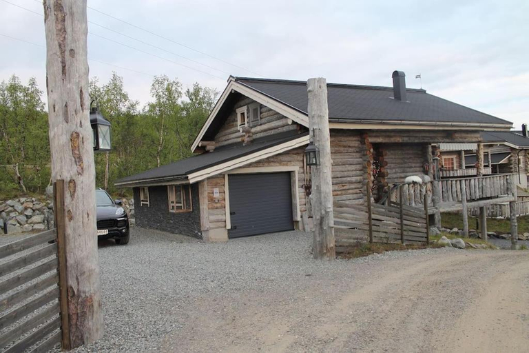 Exterior view 3, Kelo Aurora luxury cabin, Lapland