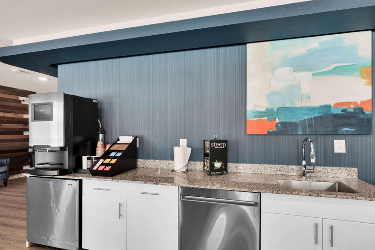 Food & Drinks, WaterWalk Extended Stay by Wyndham Charlotte - Arrowood, Mecklenburg