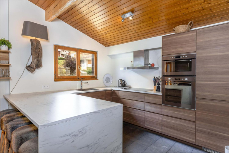 Others 5, Chalet Nicolas, Martigny