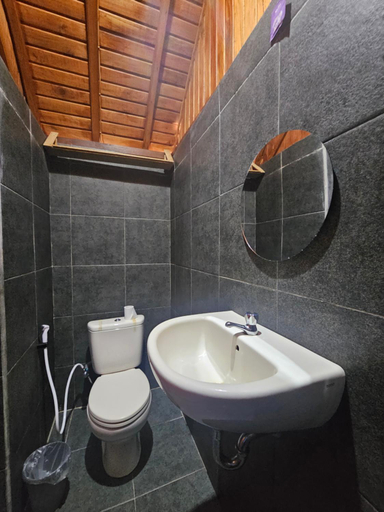 Bathroom 5, Lumbung Hills Bedugul, Tabanan