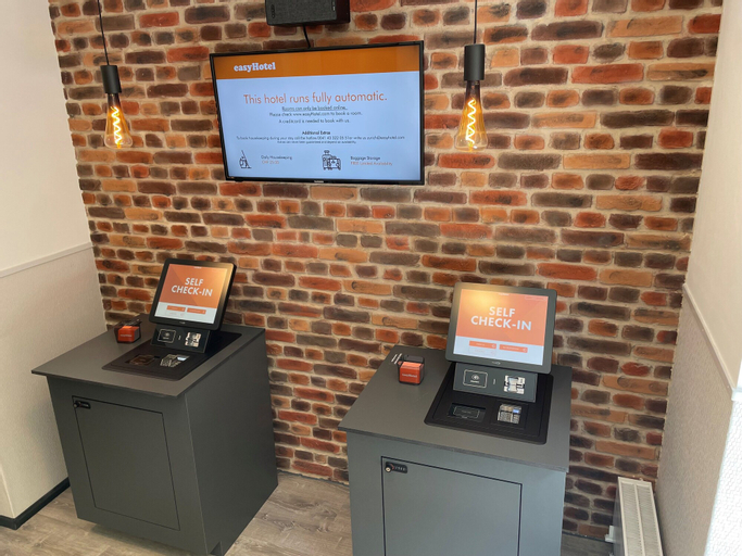 Public Area 1, easyHotel Zurich Main Station, Zürich
