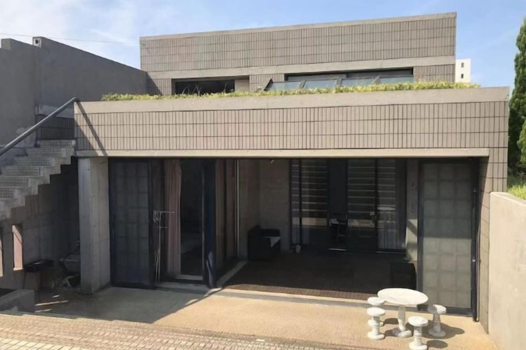 Exterior & Views 2, BRUCE HOUSE, Izumisano