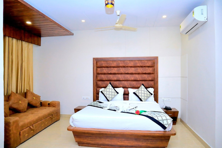 Bedroom 1, Pineberry Hotels Amritsar, Amritsar