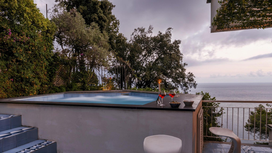 Villa Ponti 6, Emma Villas, Genova