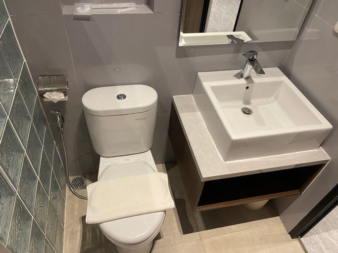 Bathroom 5