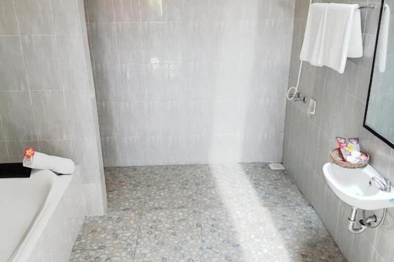 Bathroom 21