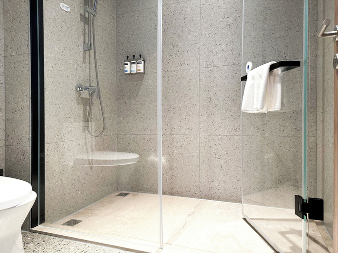 Bathroom 3, Holiday Inn Express BEIJING CONFERENCE CENTER, Beijing