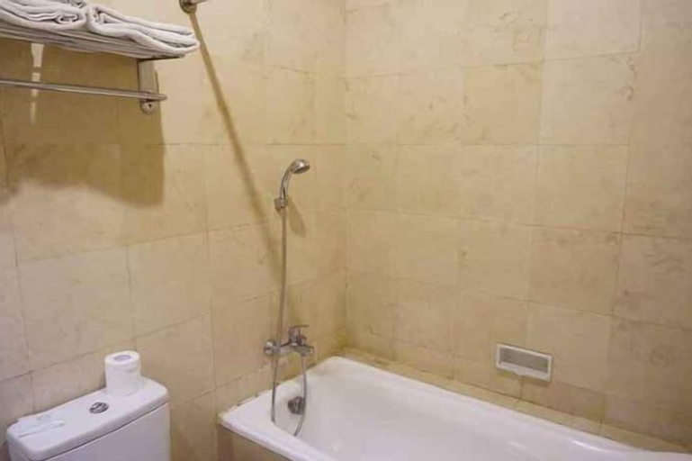 Bathroom 17