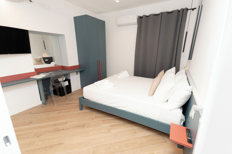 Bedroom 3, Kira Suite and Rooms, Napoli