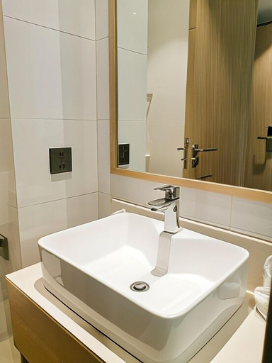 Bathroom 12