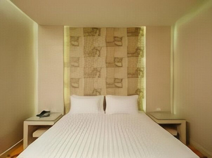 Bedroom 22