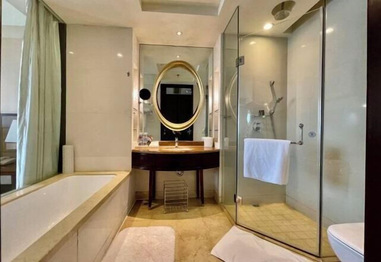 Bathroom 4, Lishui Overseas Chinese Hotel, Lishui