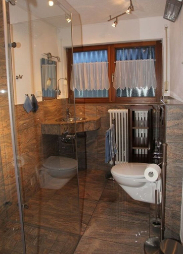 Bathroom 4, Holiday Apartment Schlossblick 2, Neckar-Odenwald-Kreis
