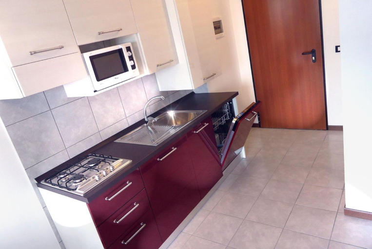 Others 4, Modern apartment with big pool - Beahost, Venezia