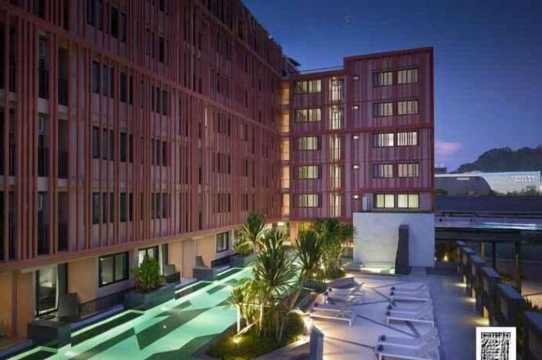 Swimming Pool 18