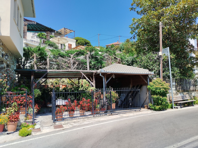 Exterior & Views 2, Catherine Portaria Guest House, Thessaly
