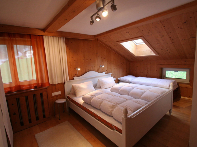 Bedroom 3, Apartment in Hopfgarten/brixental Near ski Lift, Kitzbühel