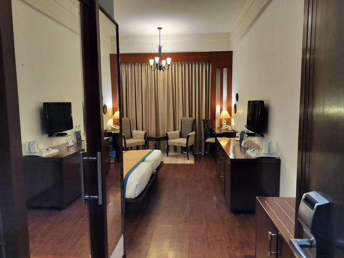 Bedroom 30