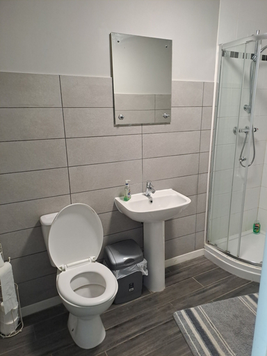 Bathroom 4, Stonefield Rooms, South Lanarkshire