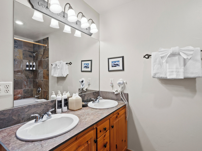 Bathroom 4