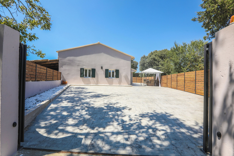 Exterior & Views 2, Elegant Estate by Corfu Escapes, Ionian Islands
