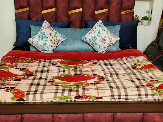 Bedroom 2, Dhairya's Villa Home Away From Home, Jammu