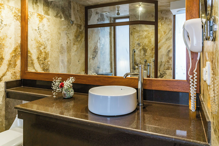 Bathroom 4, Casa del Balcon, Baños