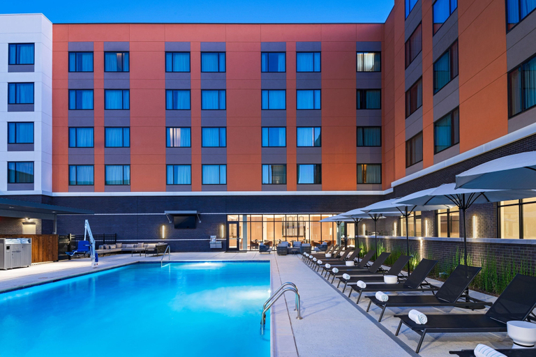 Sport & Beauty 2, AC Hotel By Marriott Waco Downtown, McLennan