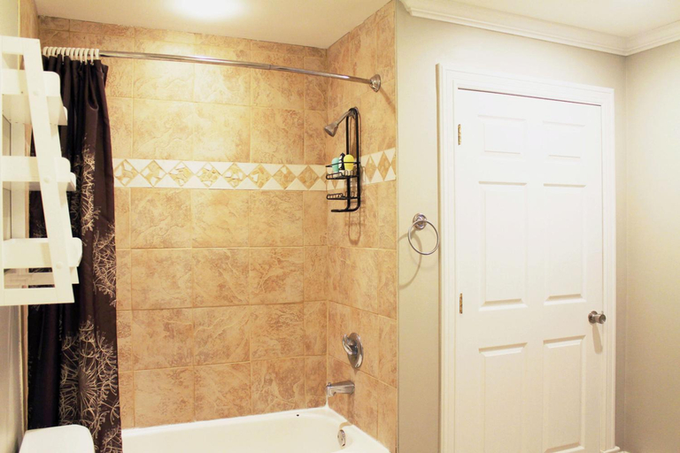 Bathroom 2, Private bedrooms+free parking, Halifax