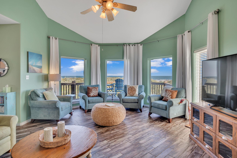 Others 3, Crandalls Cottage, Nueces