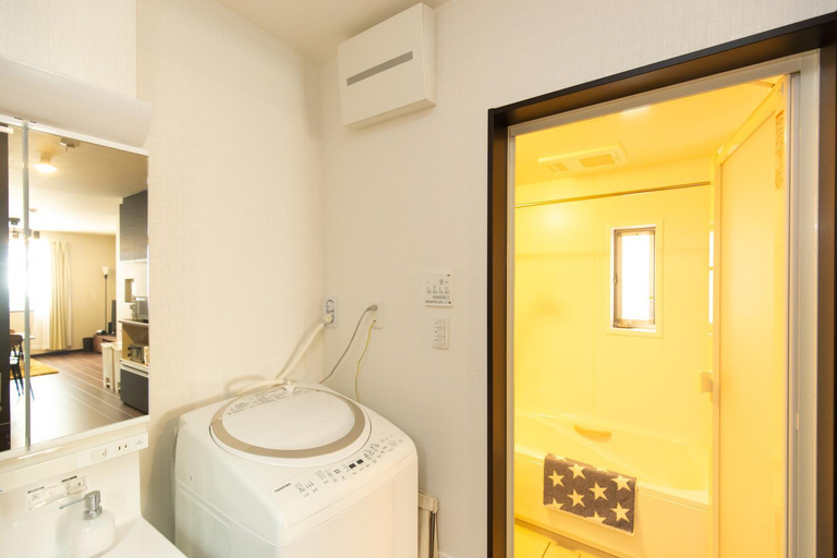 Bathroom 1, Ikuno HOUSE TY1, Osaka