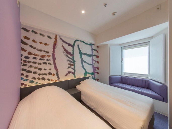 Bedroom 12