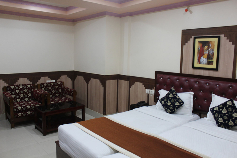 Bedroom 3, Gokul Plaza, Khordha