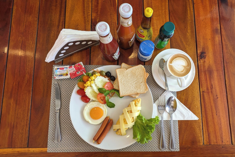 Food & Drinks 5, Heaven House, Phuket Island