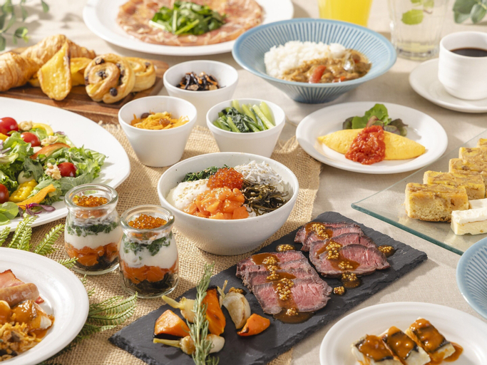 Food & Drinks 18