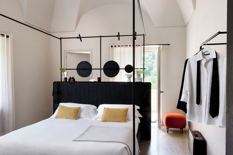 Bedroom 5, Laqua Countryside, Napoli