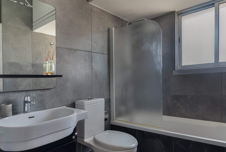 Bathroom, Phaedrus Living Nicosia Heartside Flat