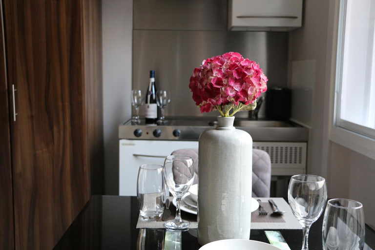 Others 4, Belgravia Apartments, London