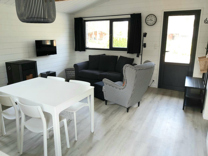 Dining Room 12