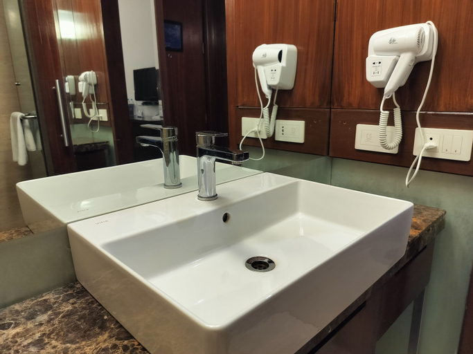 Bathroom 24