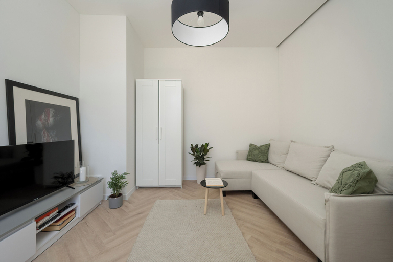 Others 5, Comfortable Wroclaw Studio by Renters, Środa Śląska