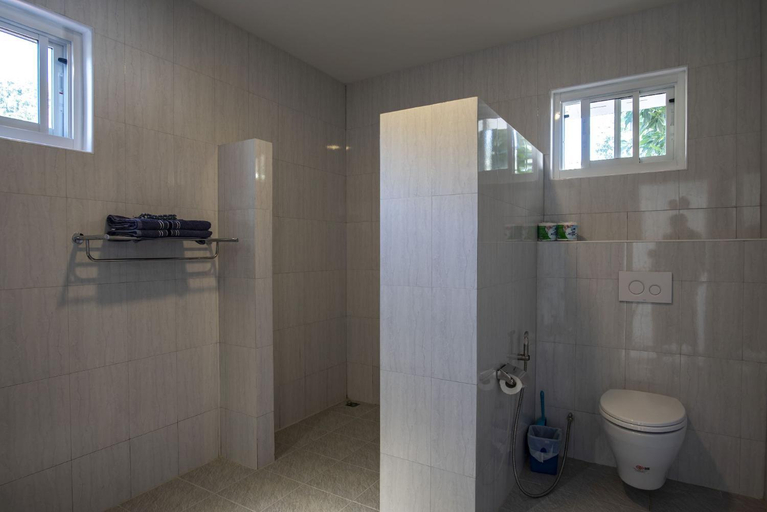 Shower 3, Corsita Resort Koh Mak, K. Ko Kut