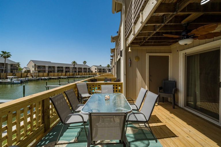 Others 4, BoHo by the Bay, Aransas