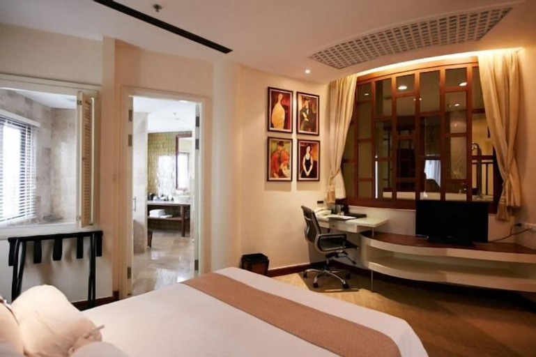 Bedroom 25