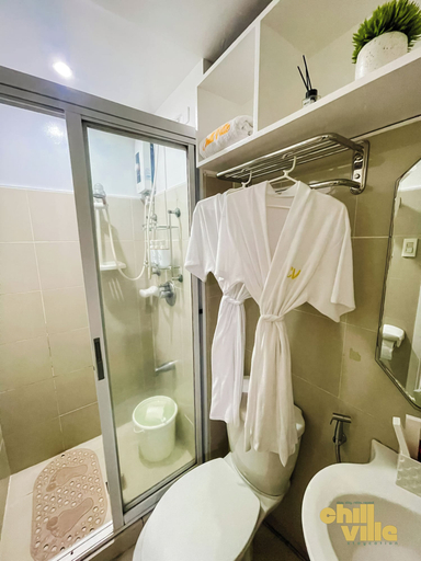 Bathroom 4, ChillVille, Quezon City