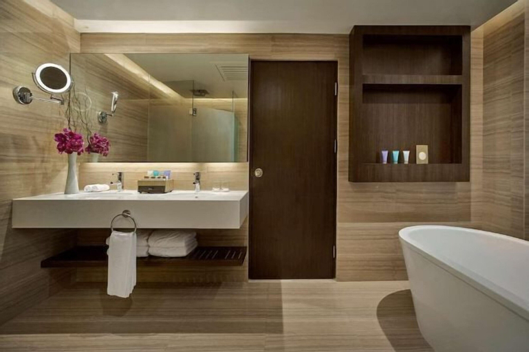 Bathroom 21