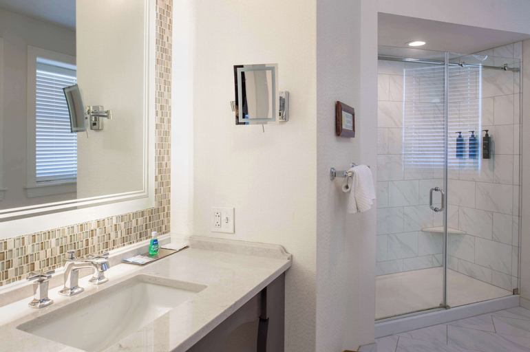Bathroom 7